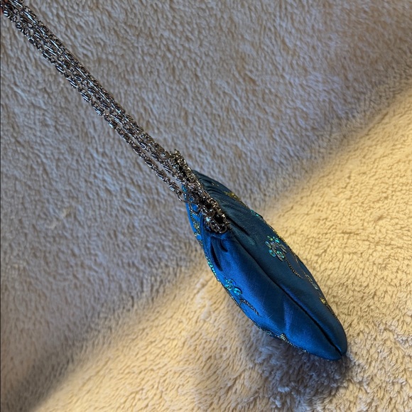 ERMO Vintage Sequin Clutch Bag - Picture 5 of 16